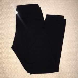 Lululemon wunder under leggings black size 6